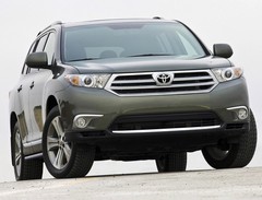 Защита порогов d76 для Toyota Highlander (2010-2014) «Rival»