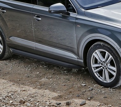 Порог-площадка «Premium-Black» для Audi Q7 (2015-) «Rival» A193ALB.0304.1