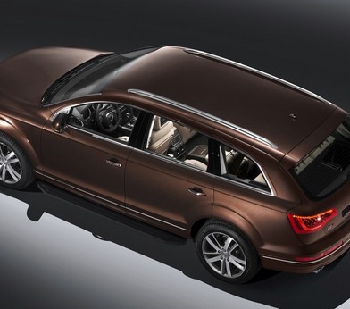 Порог-площадка «Premium-Black» для Audi Q7 (2009-2015) «Rival»