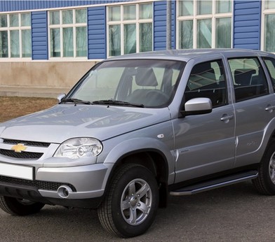 Порог-площадка «Premium» для Chevrolet Niva (2002-2009-) «Rival» A160ALP.1001.2