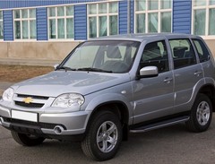 Порог-площадка «Premium» для Chevrolet Niva (2002-2009-) «Rival»